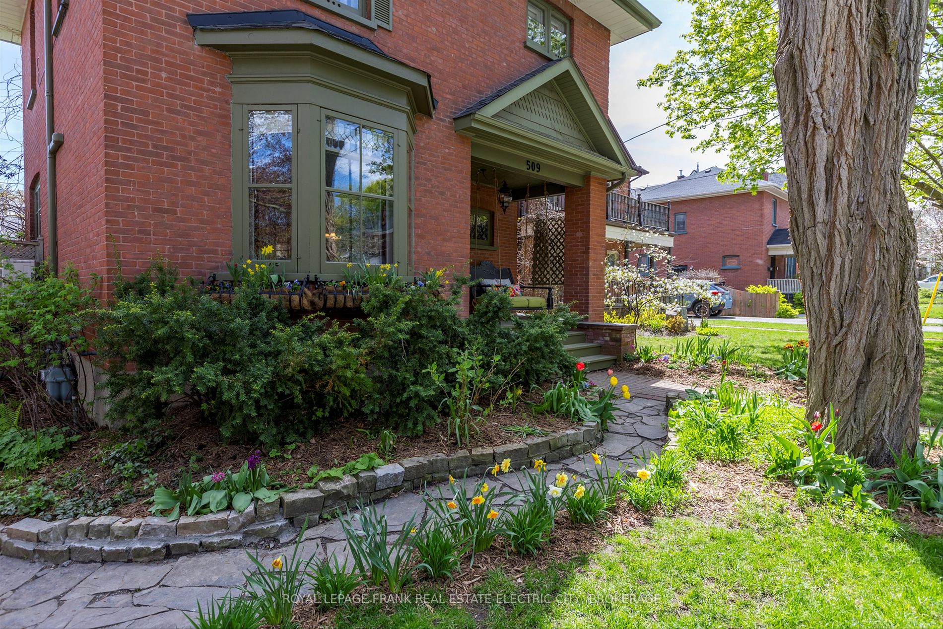 509 Gilmour Street