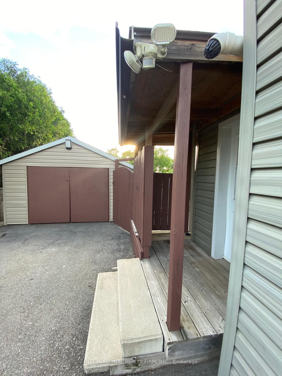 235 Millen Rd