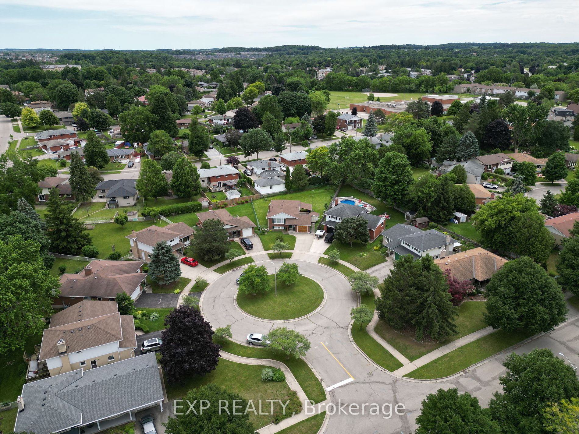 11 Van Horne Place
