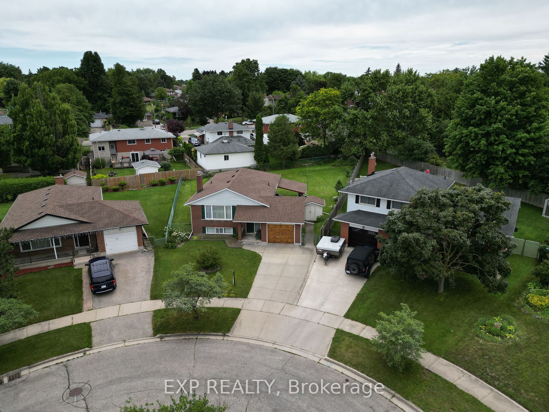 11 Van Horne Place