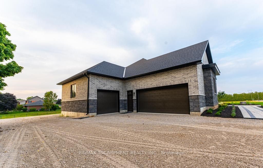 3 Clover Lane