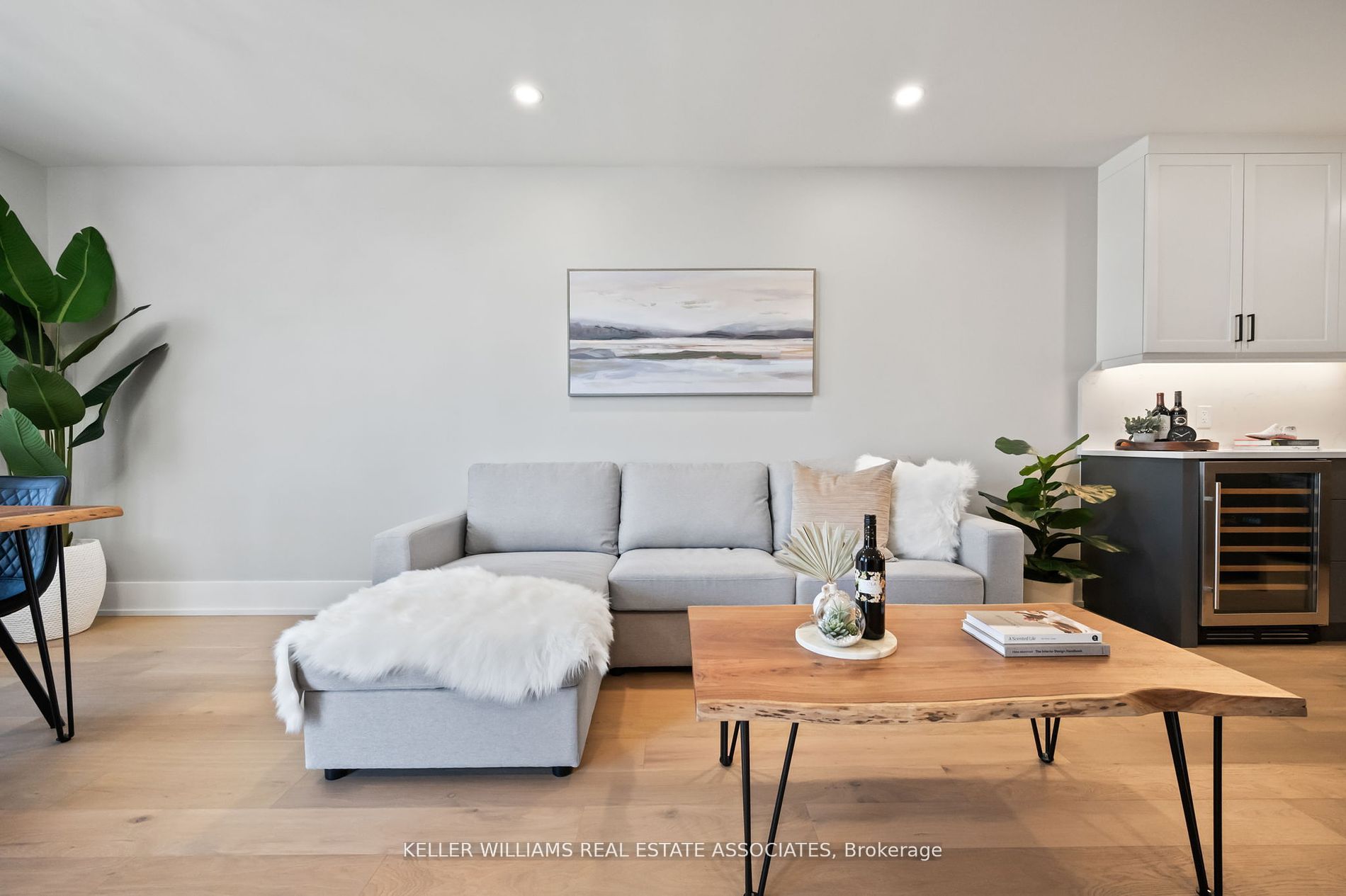 17 Cleave Avenue, #301