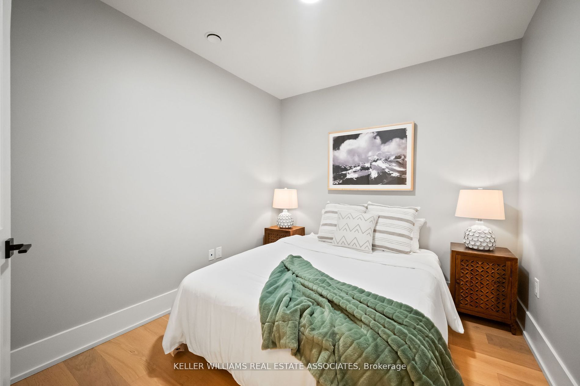 17 Cleave Avenue, #301
