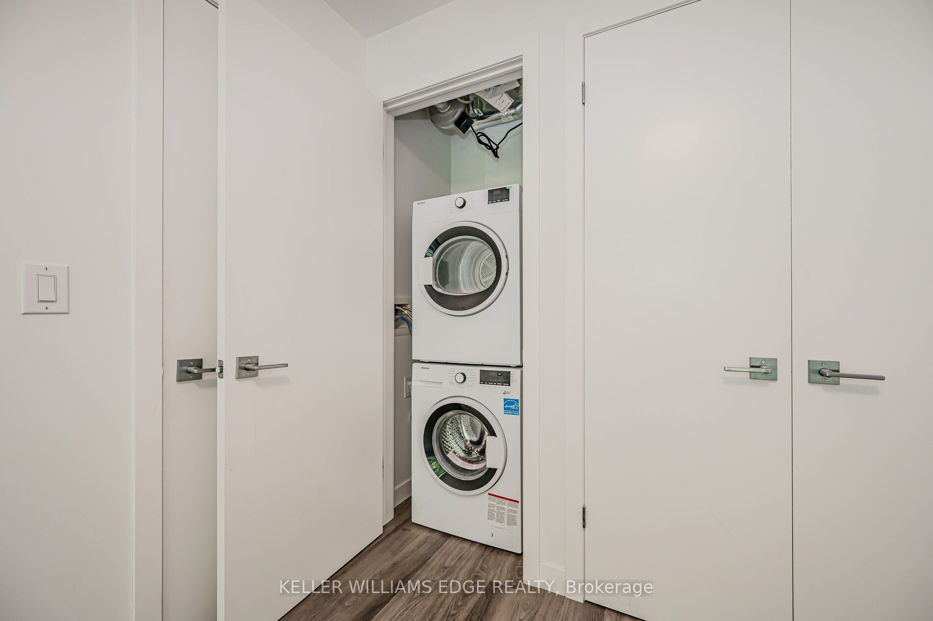 479 Charlton Ave E, #202