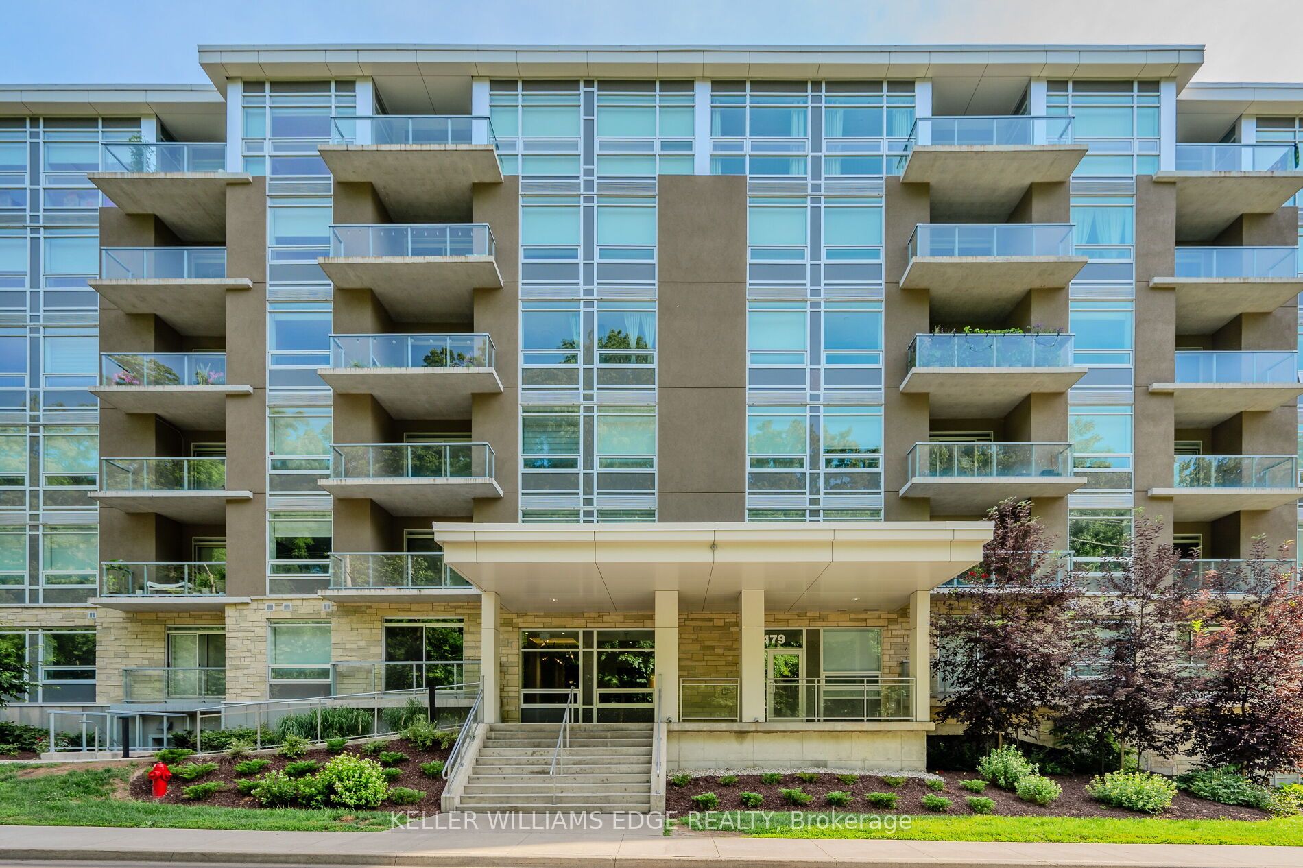 479 Charlton Ave E, #202