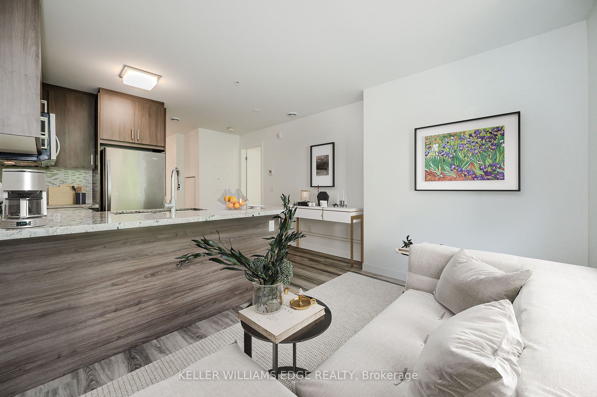 479 Charlton Ave E, #202