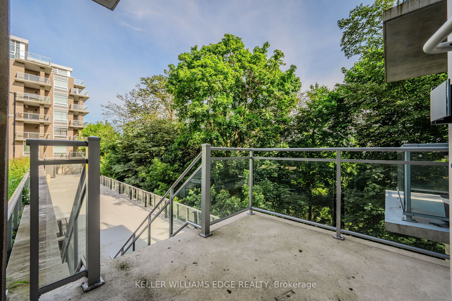 479 Charlton Ave E, #202