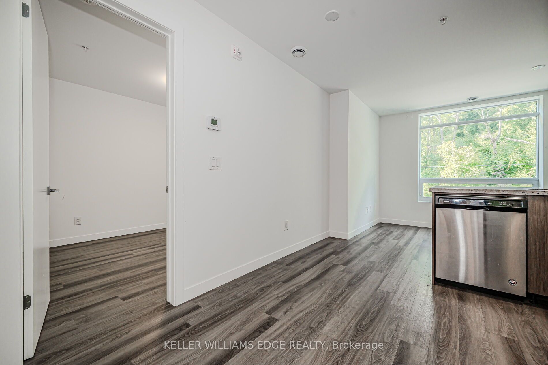 479 Charlton Ave E, #202