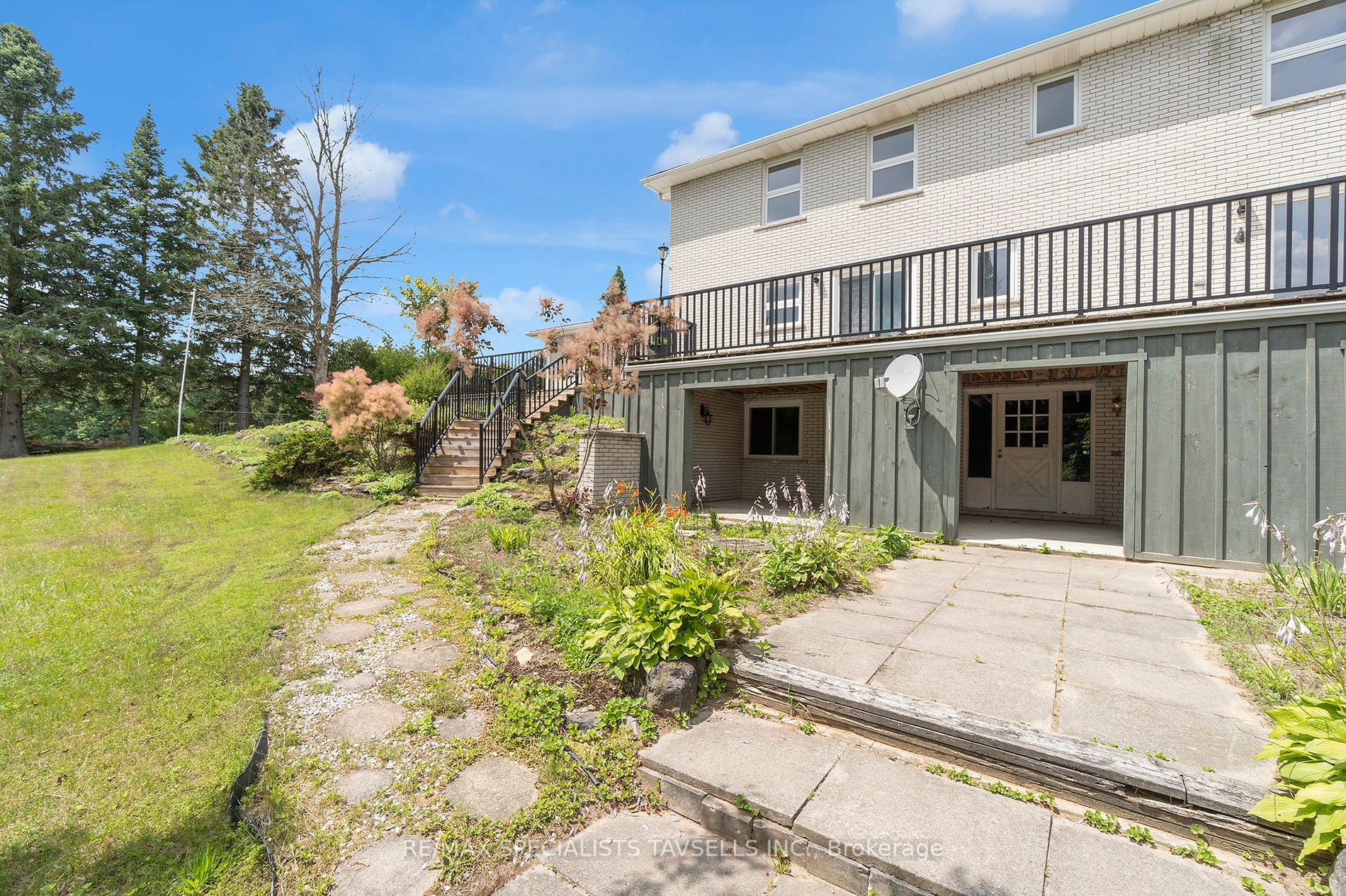 426218 25 Side Rd