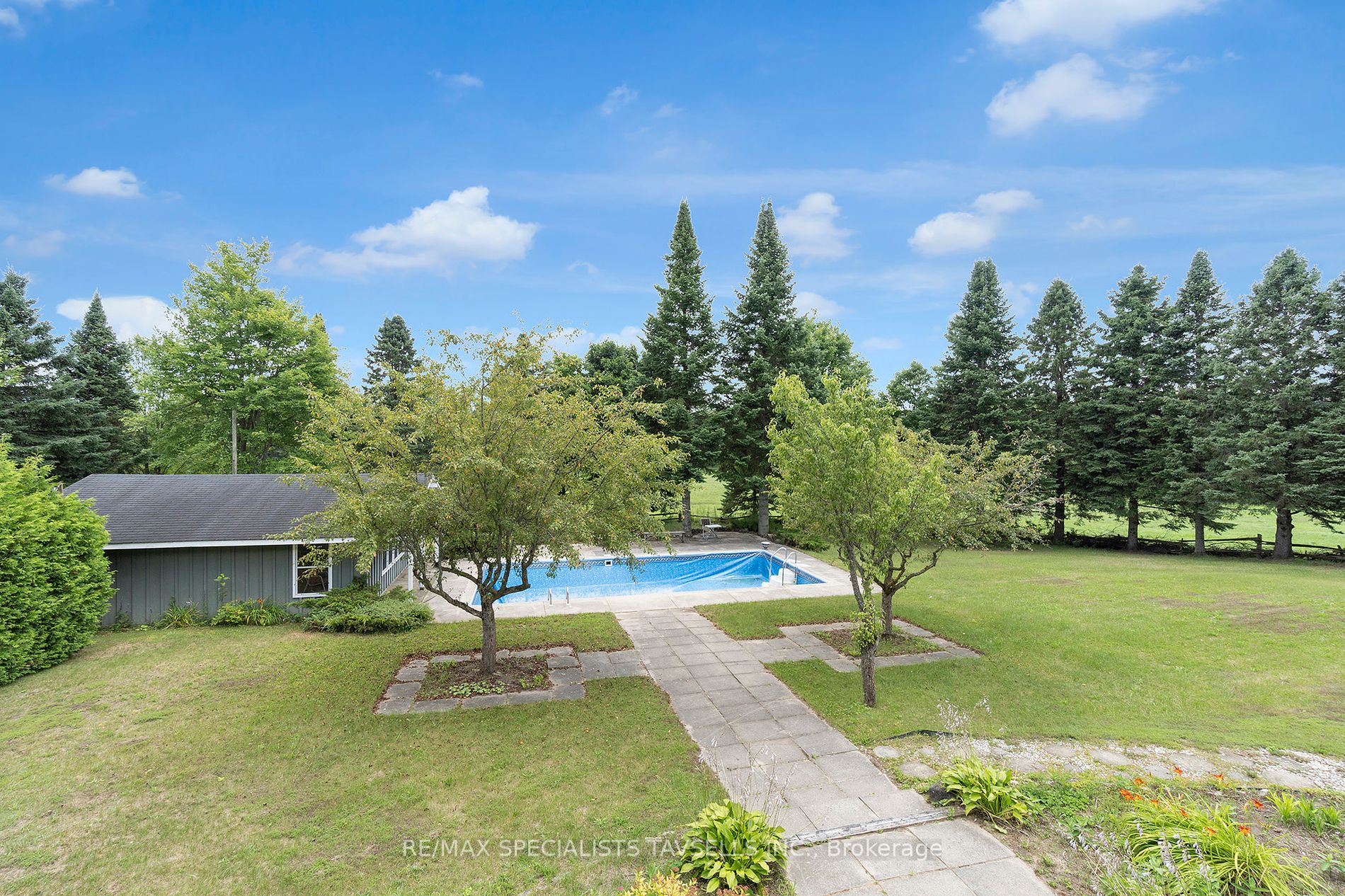 426218 25 Side Rd