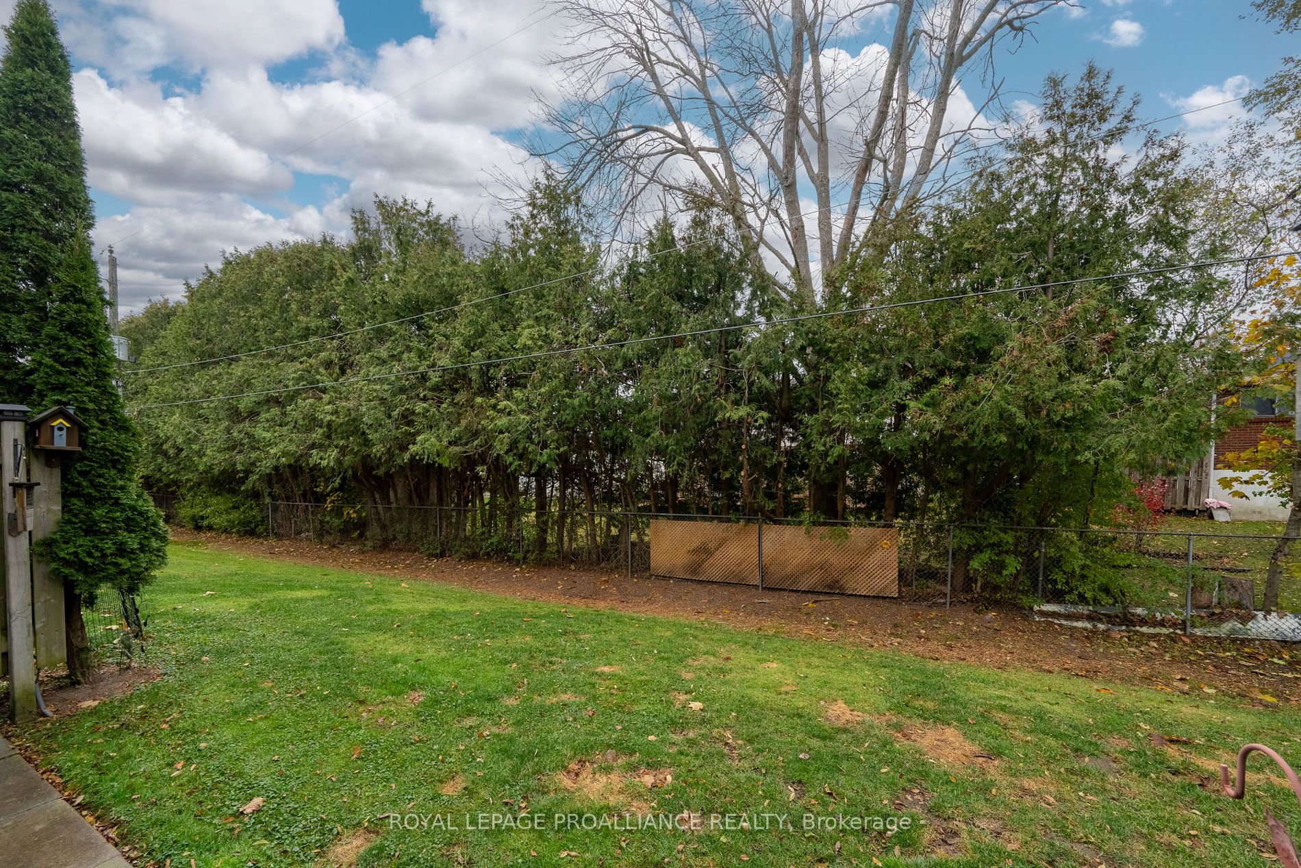 400 Westwood Dr, #F3