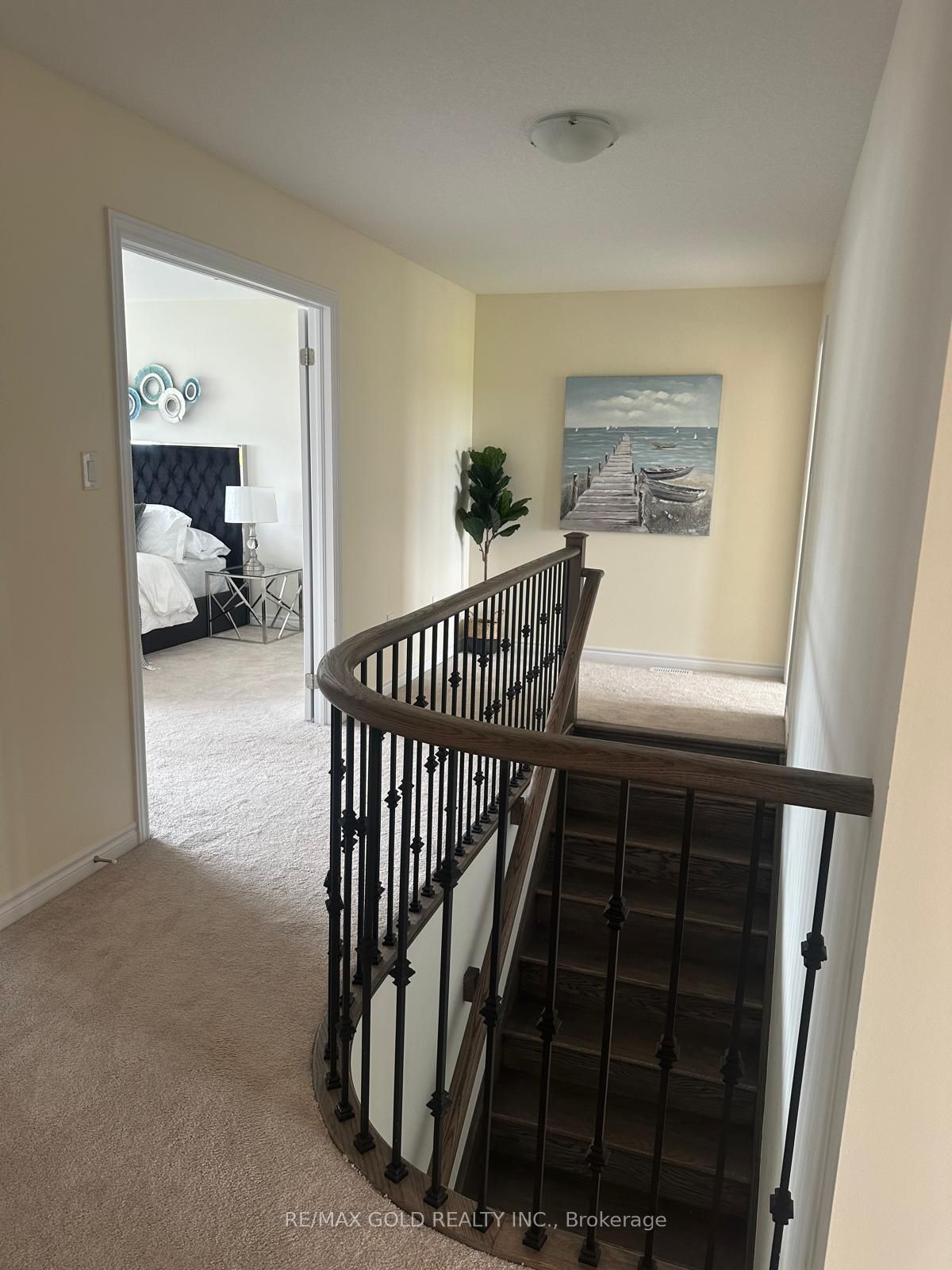 121 Explorer Way