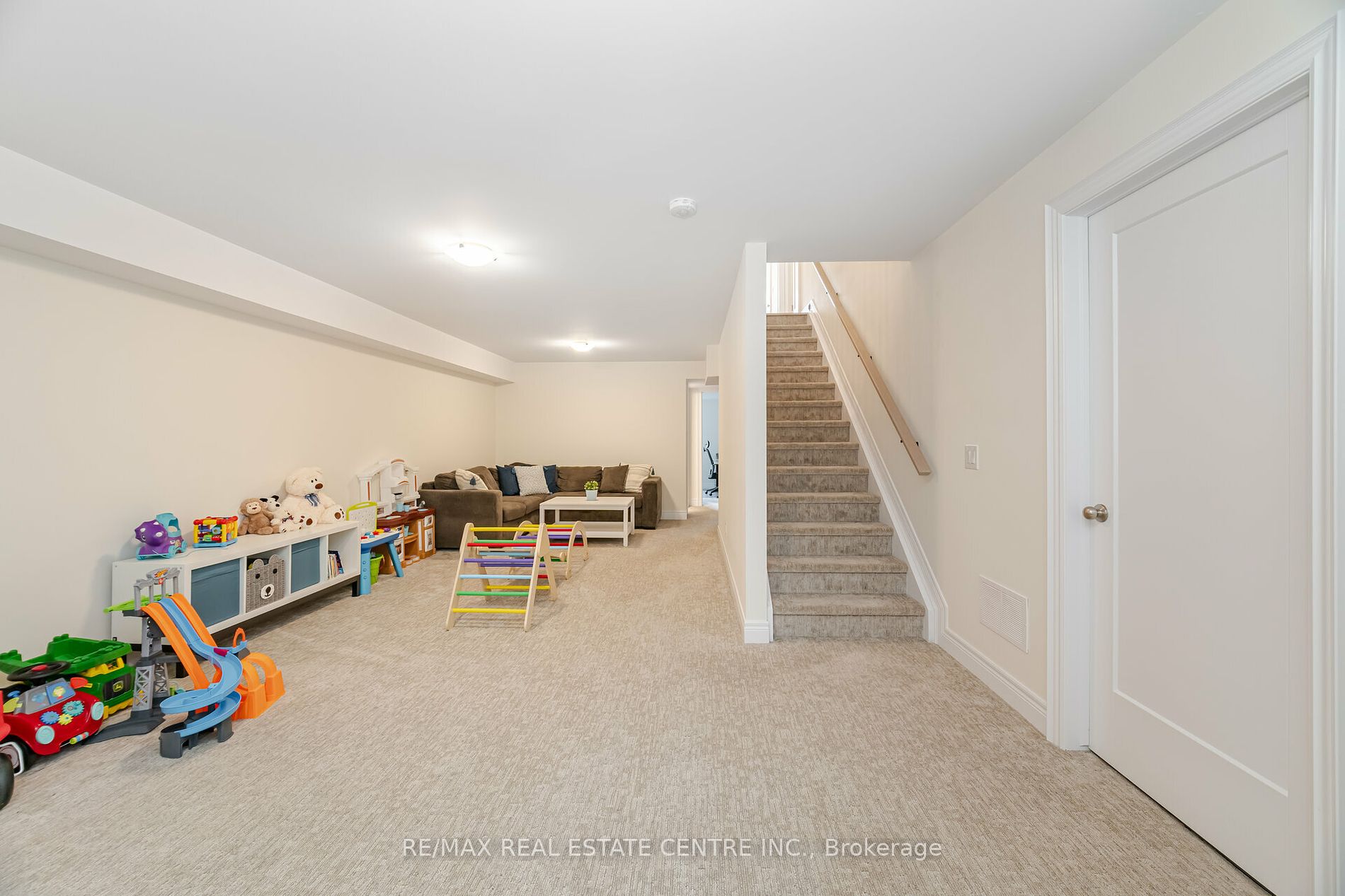 199 Alderson Court