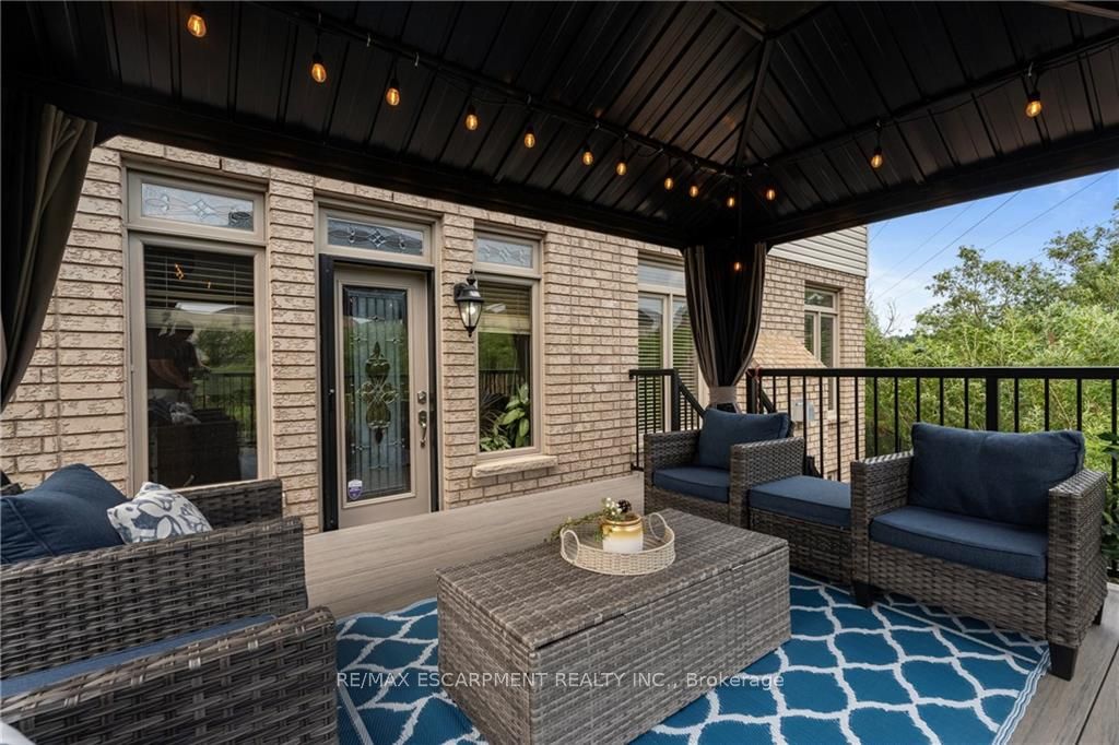 575 STONEHENGE Drive