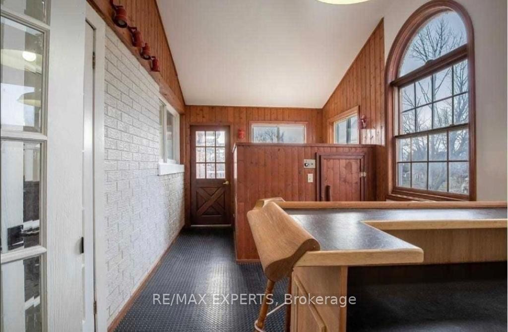 50 Belleville St