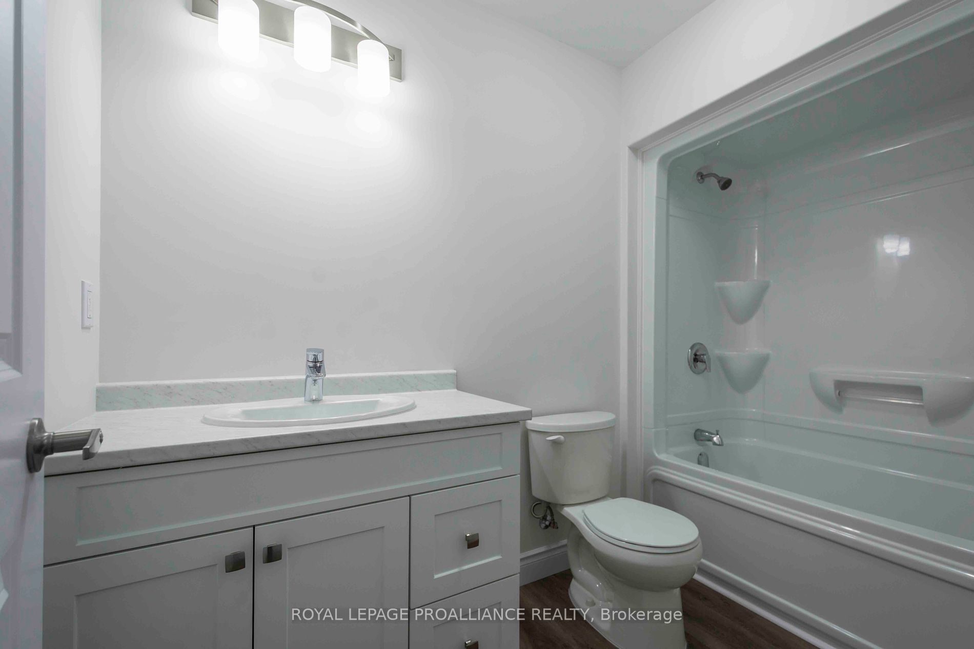 110 Farrington Cres