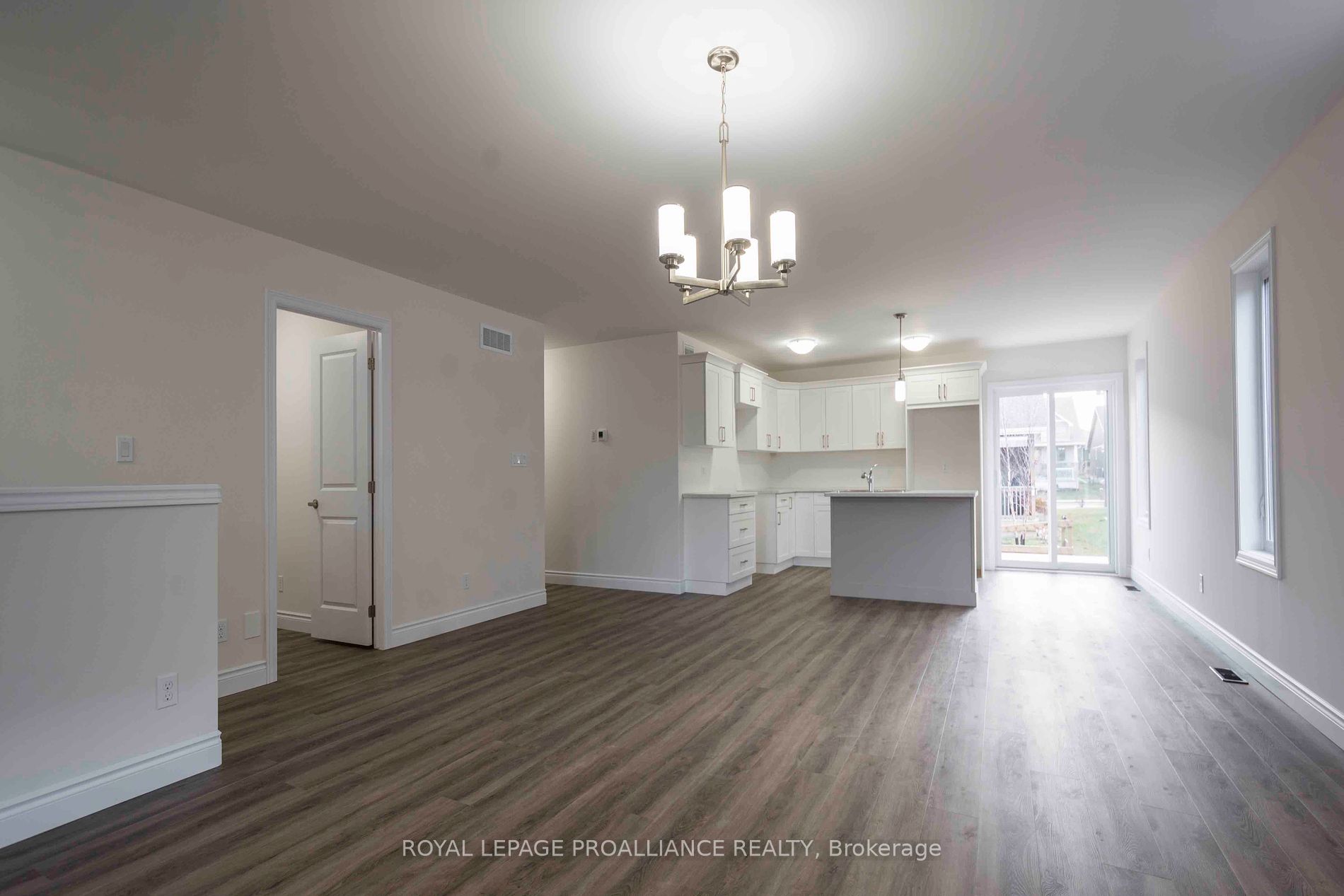 110 Farrington Cres