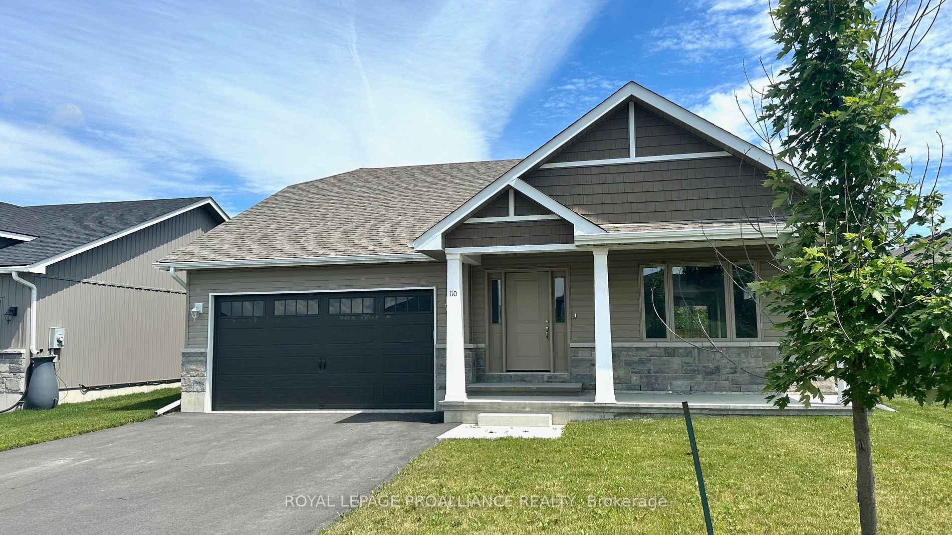 110 Farrington Cres