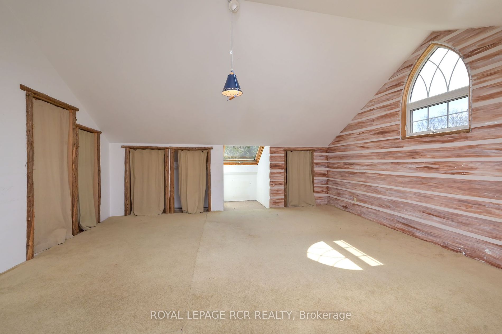 307466 Hockley Rd
