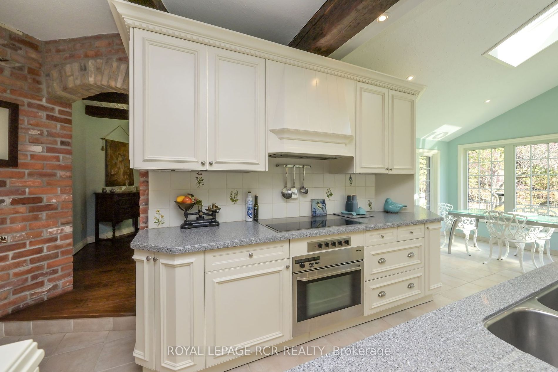 307466 Hockley Rd