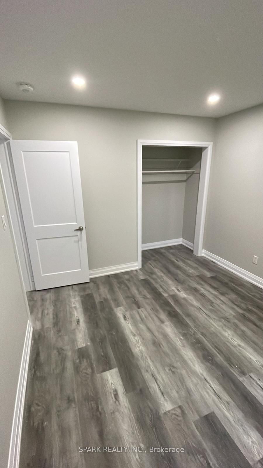 7 Cardill Crescent