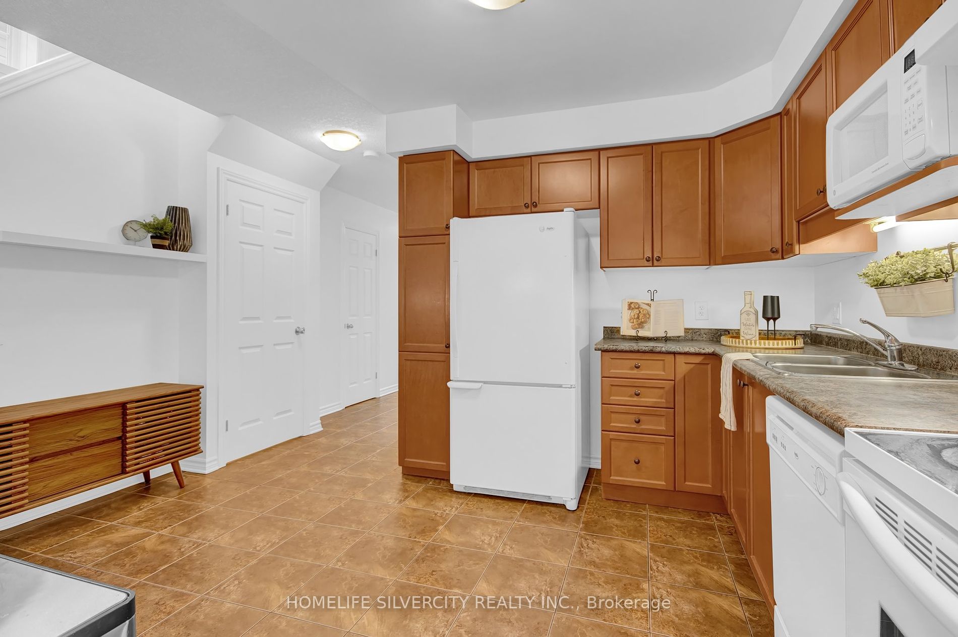 1059 Whetherfield Street N #45