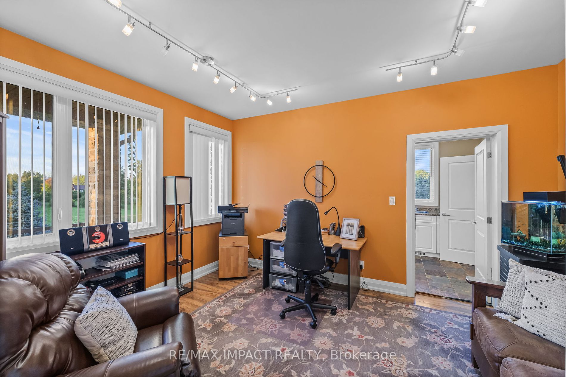 263 Lakeshore Road