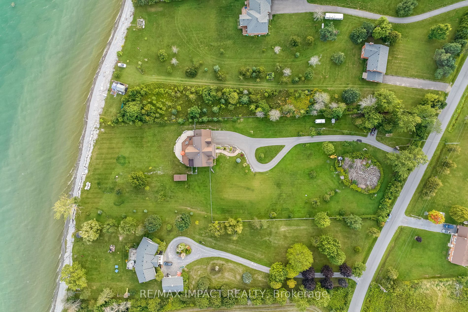 263 Lakeshore Road