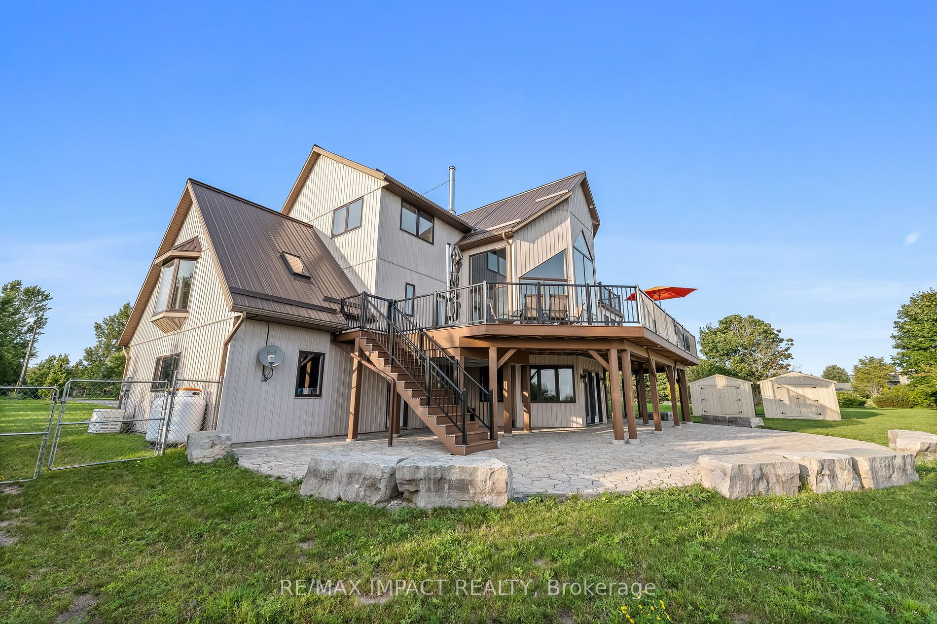 263 Lakeshore Road
