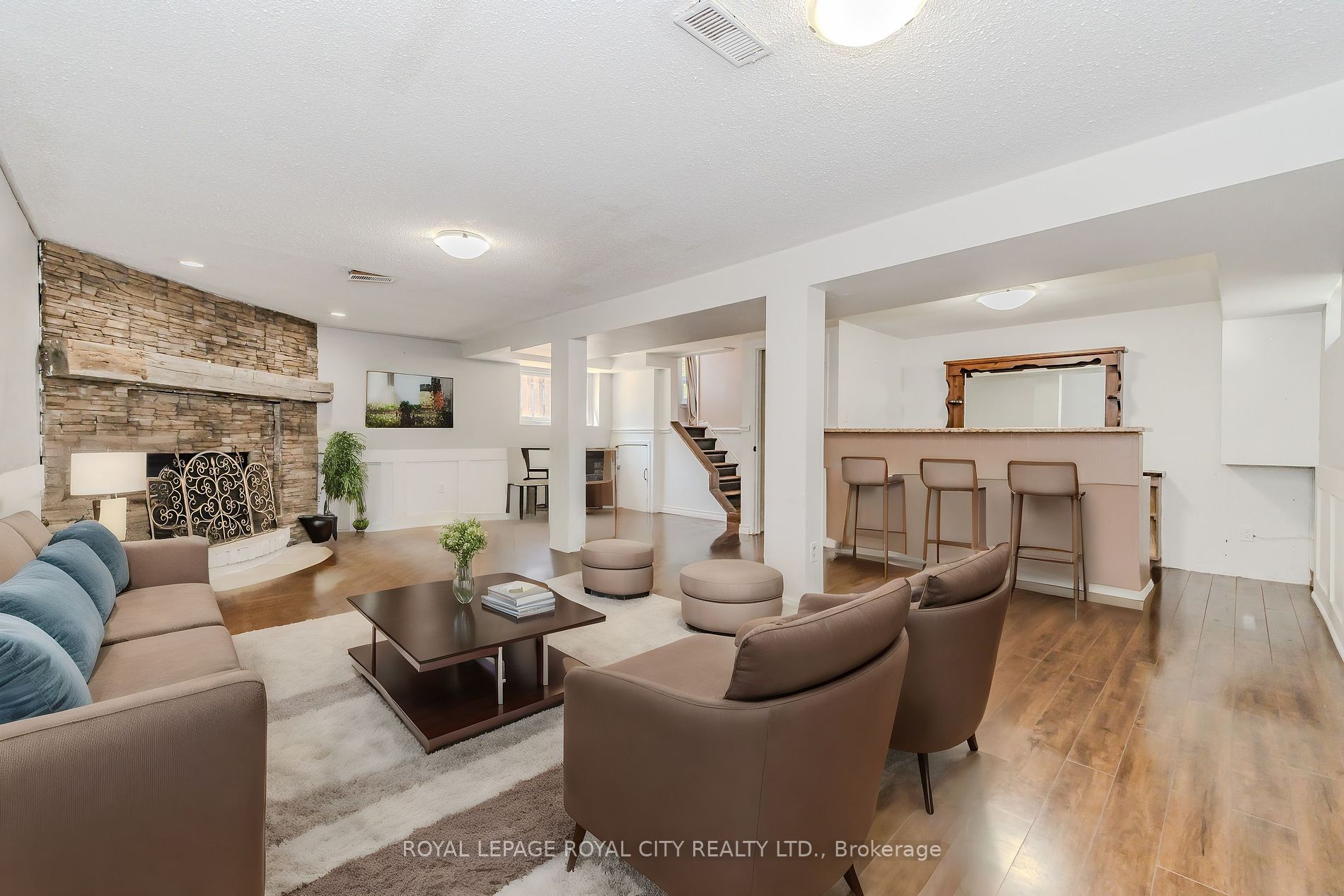 369 West Acres Drive