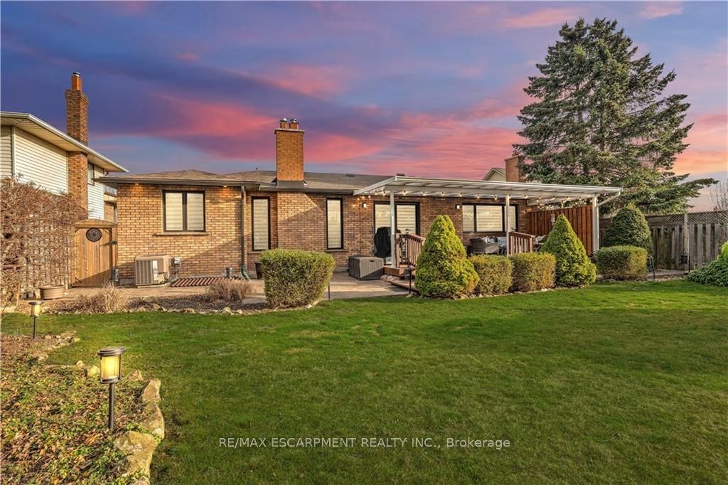 12 Cheval Drive