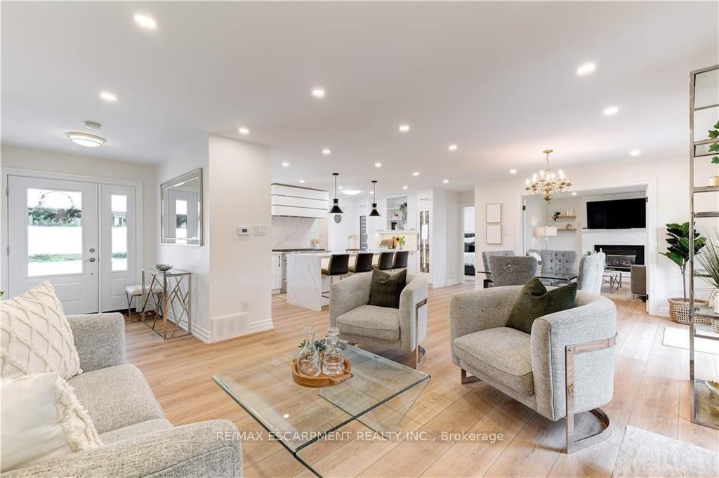 12 Cheval Drive