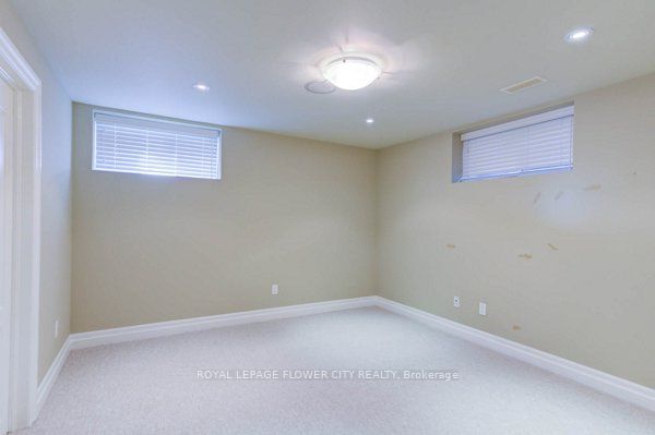 38 Brookhaven Crescent