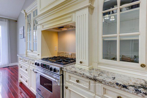 38 Brookhaven Crescent