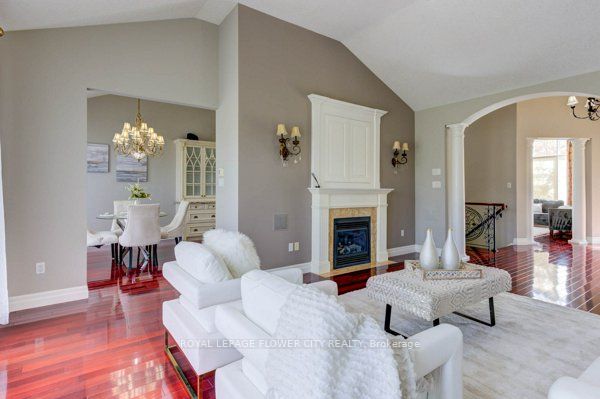 38 Brookhaven Crescent