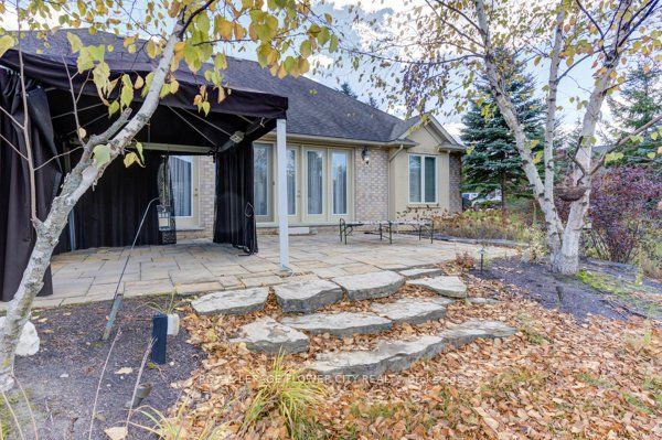 38 Brookhaven Crescent