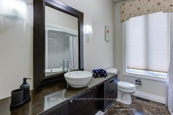 38 Brookhaven Crescent