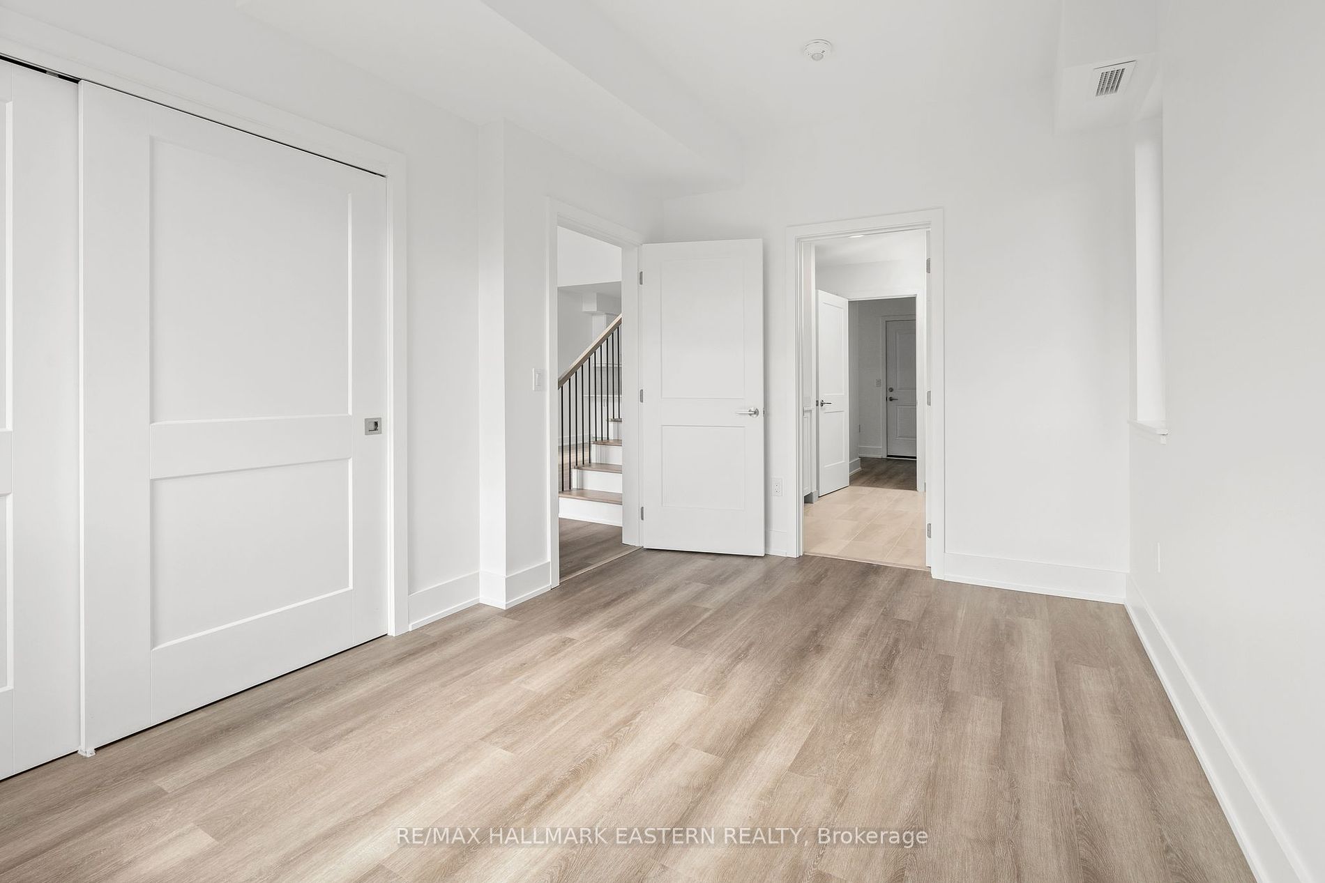 19 West Street N, #5