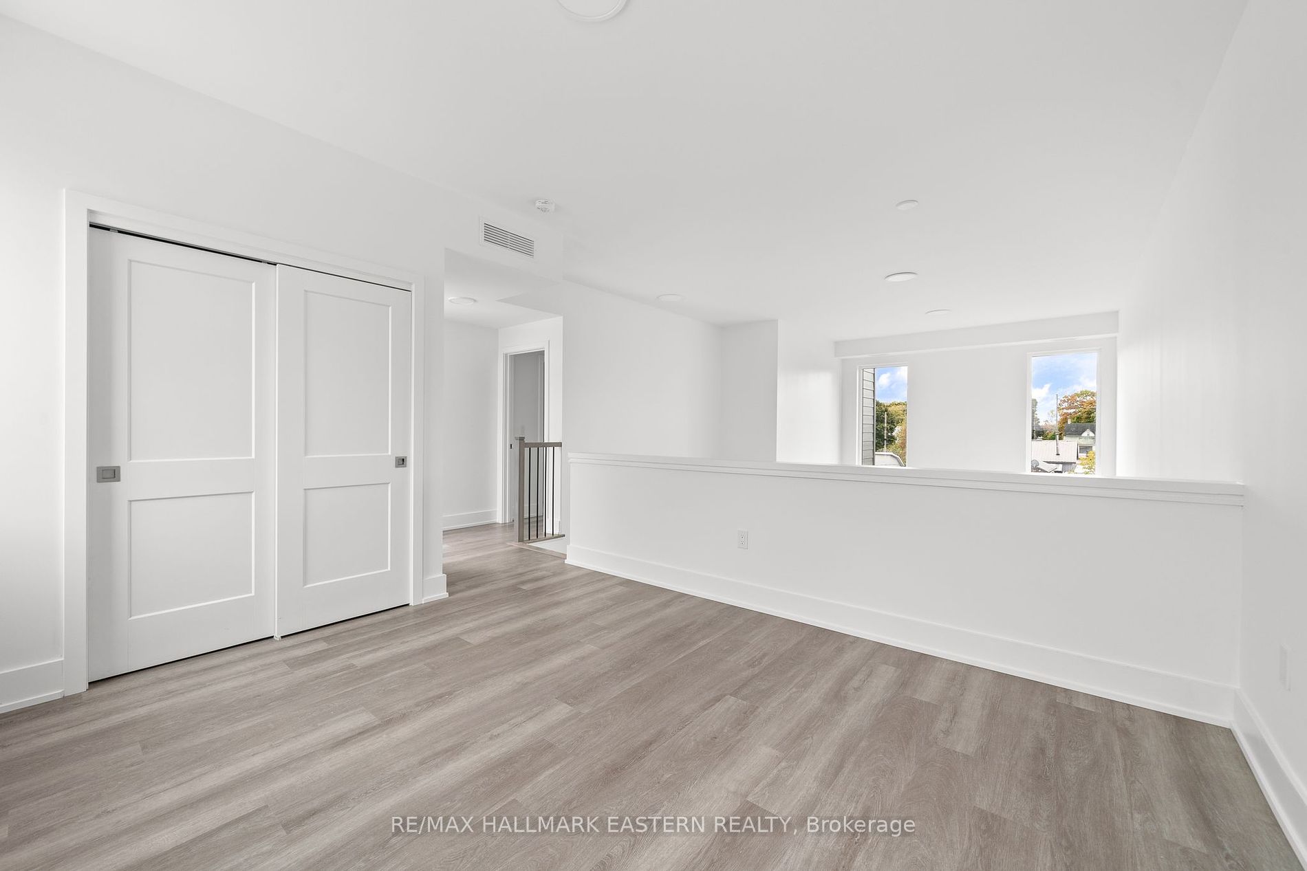 19 West Street N, #5