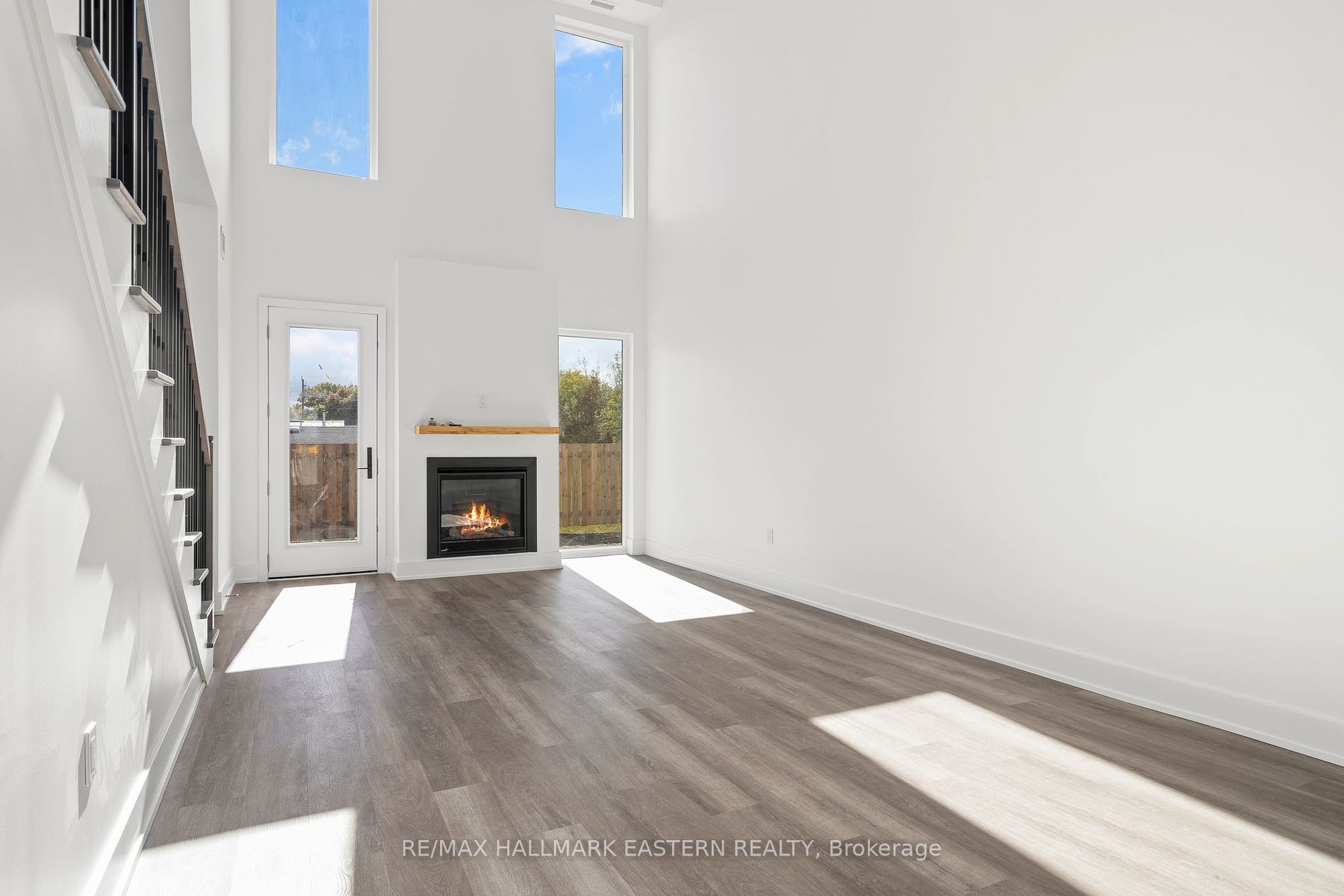 19 West Street N, #5