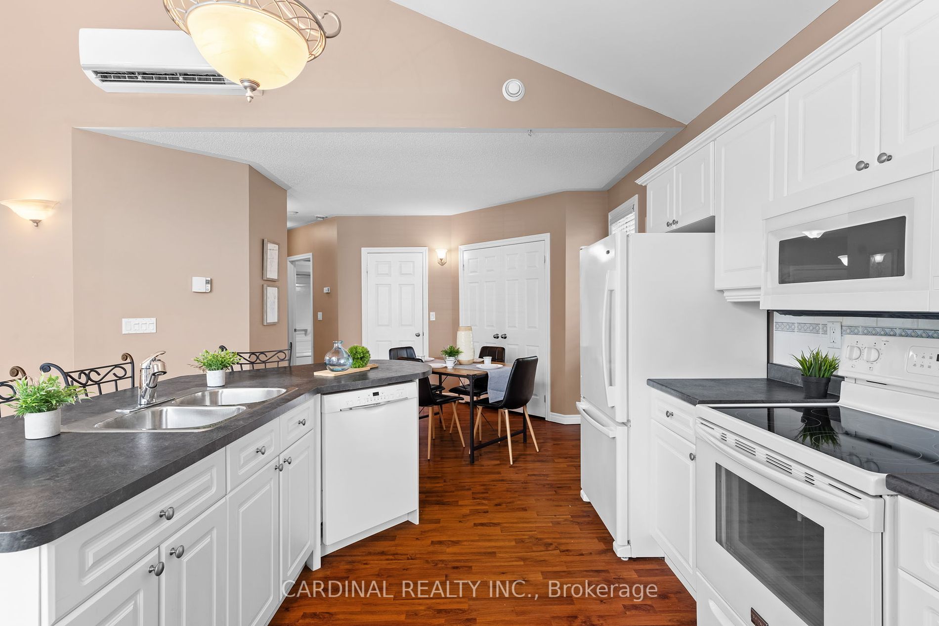 1055 Birchwood Tr, #502