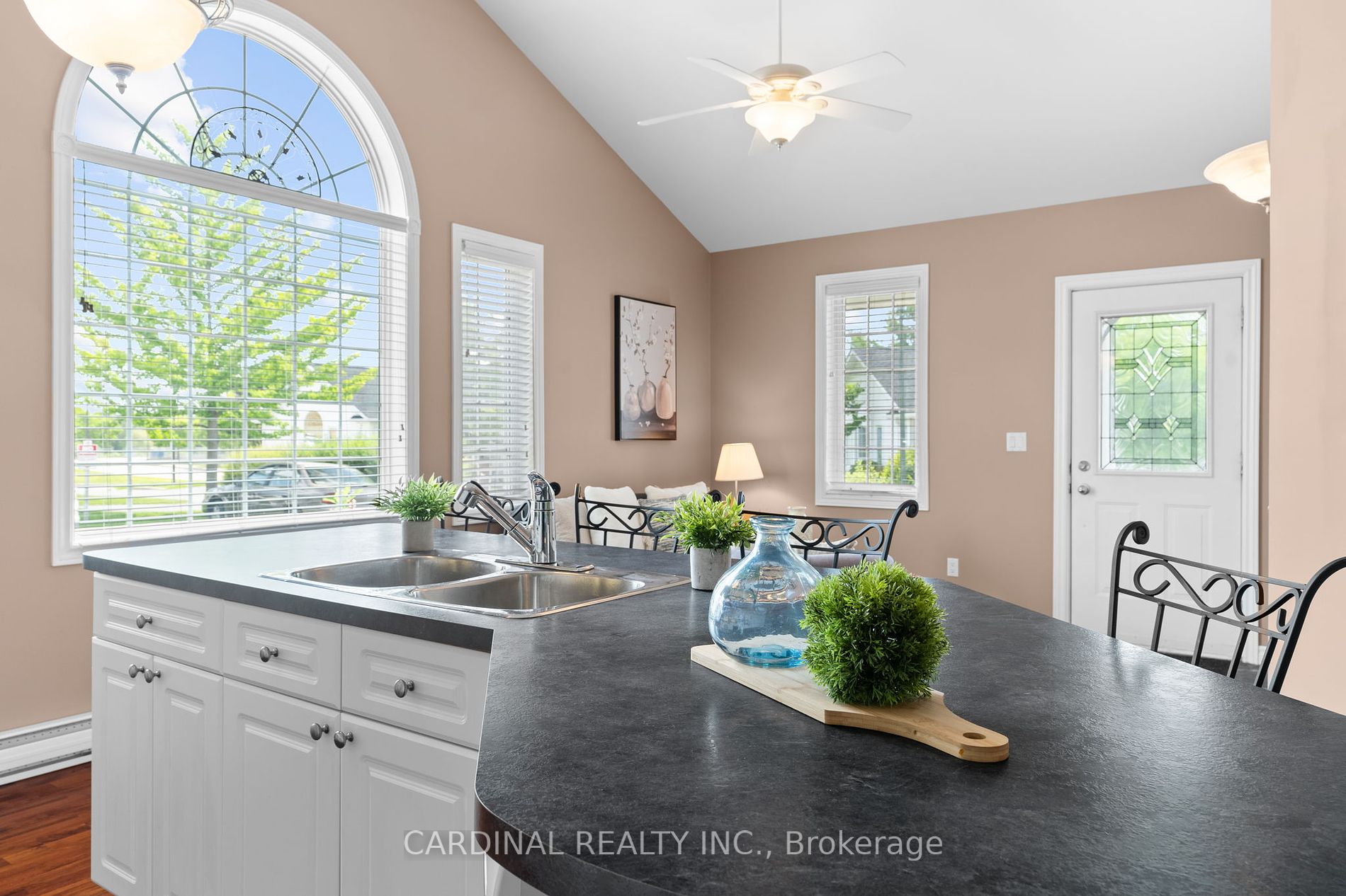 1055 Birchwood Tr, #502