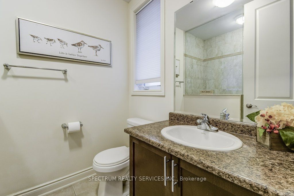 35 Chaumont Dr