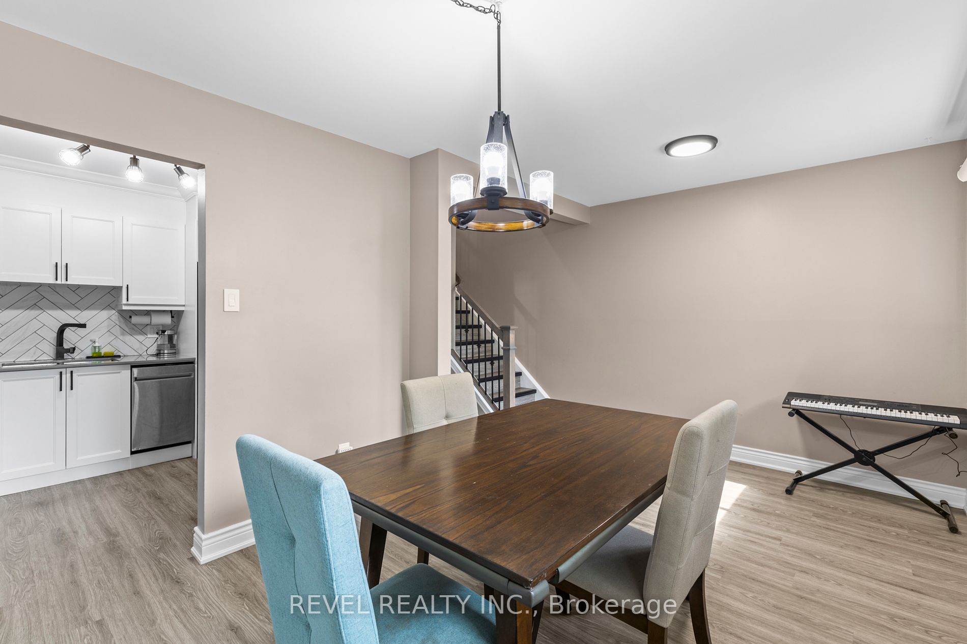 985 Limeridge Road E, #3