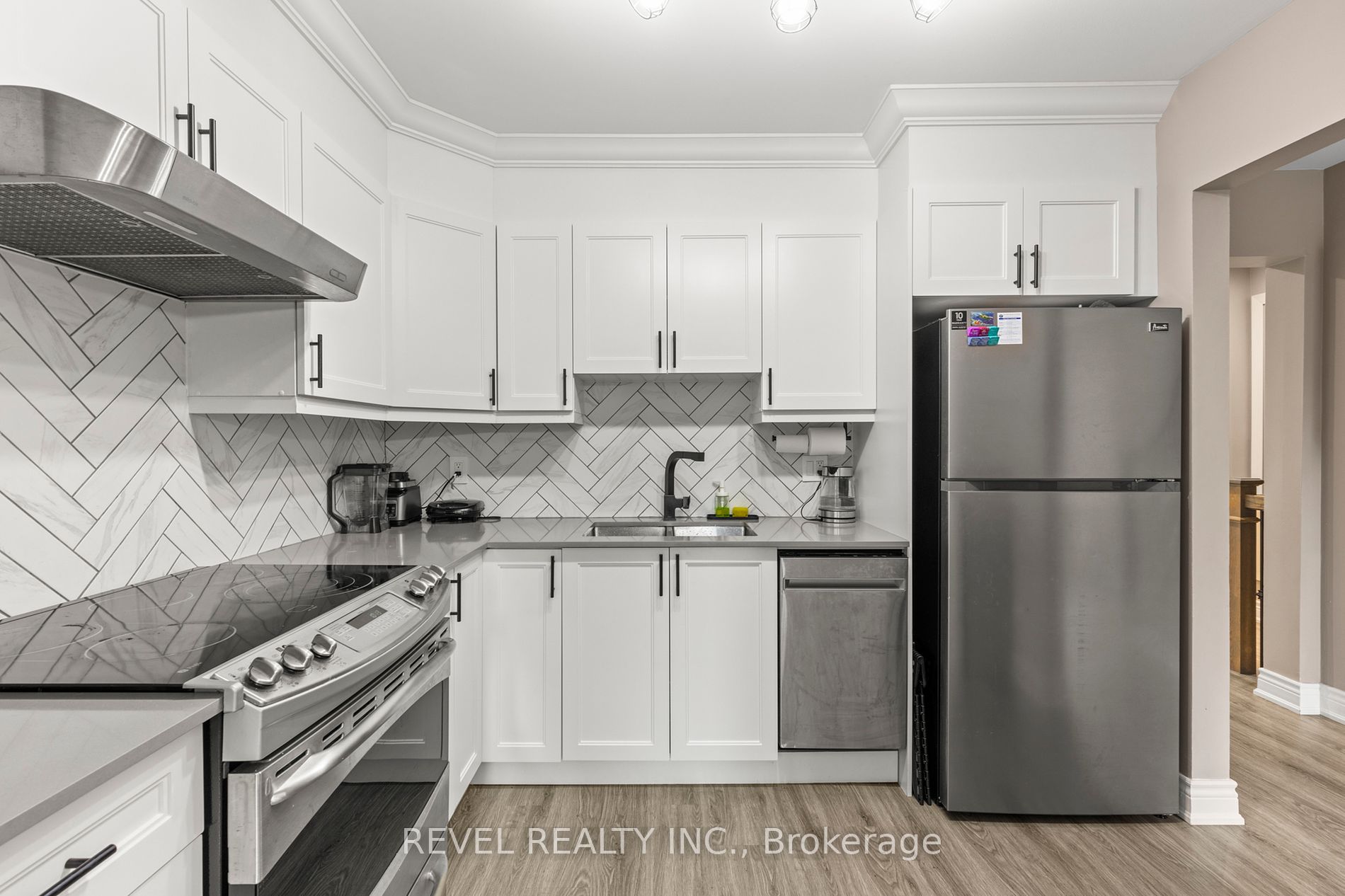985 Limeridge Road E, #3