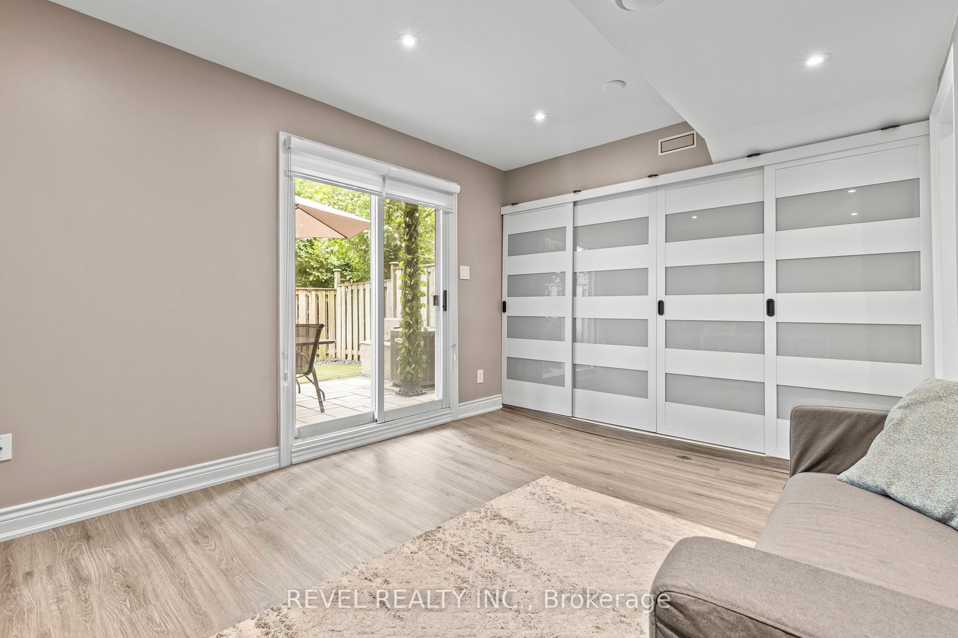985 Limeridge Road E, #3