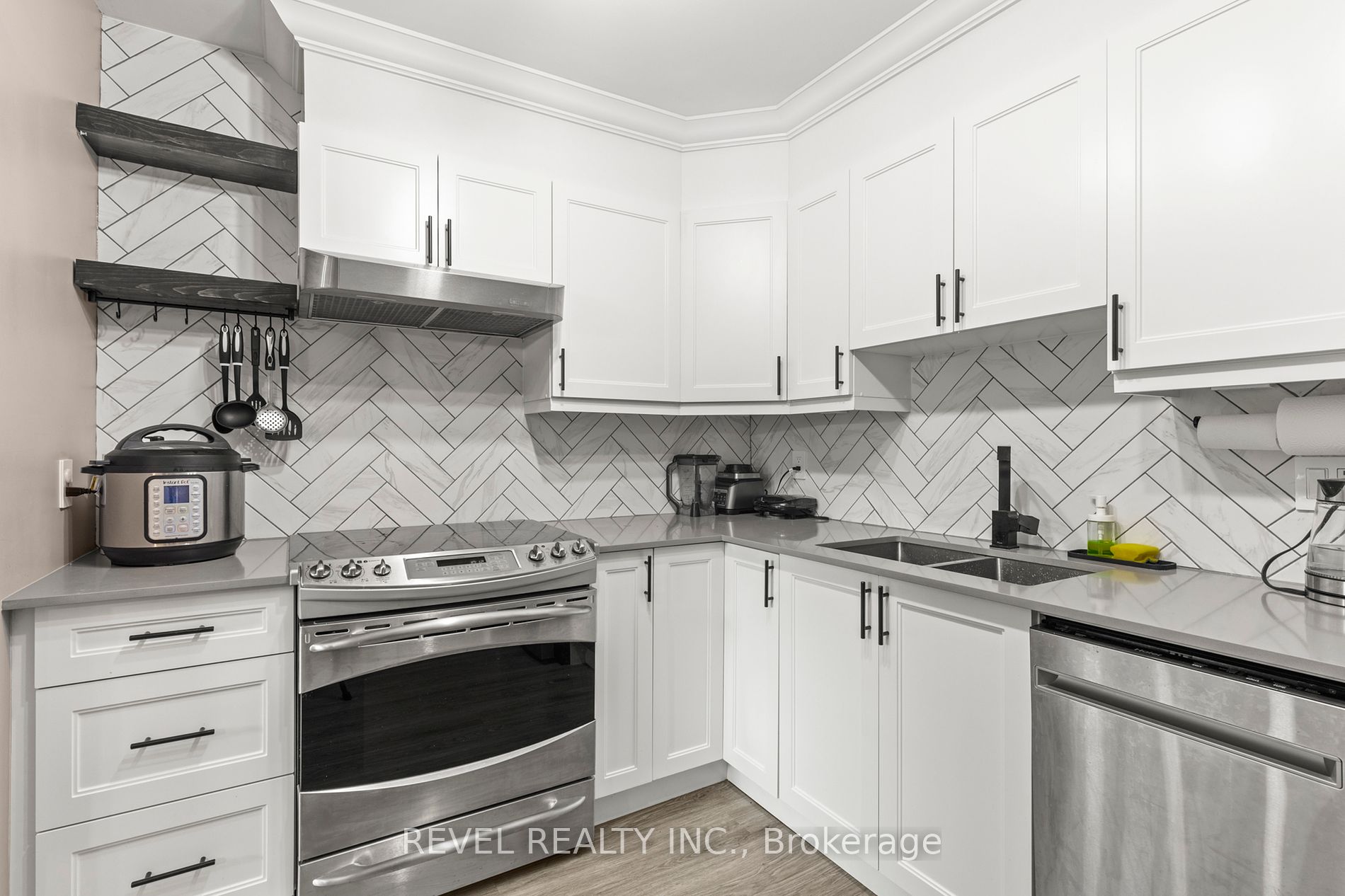 985 Limeridge Road E, #3