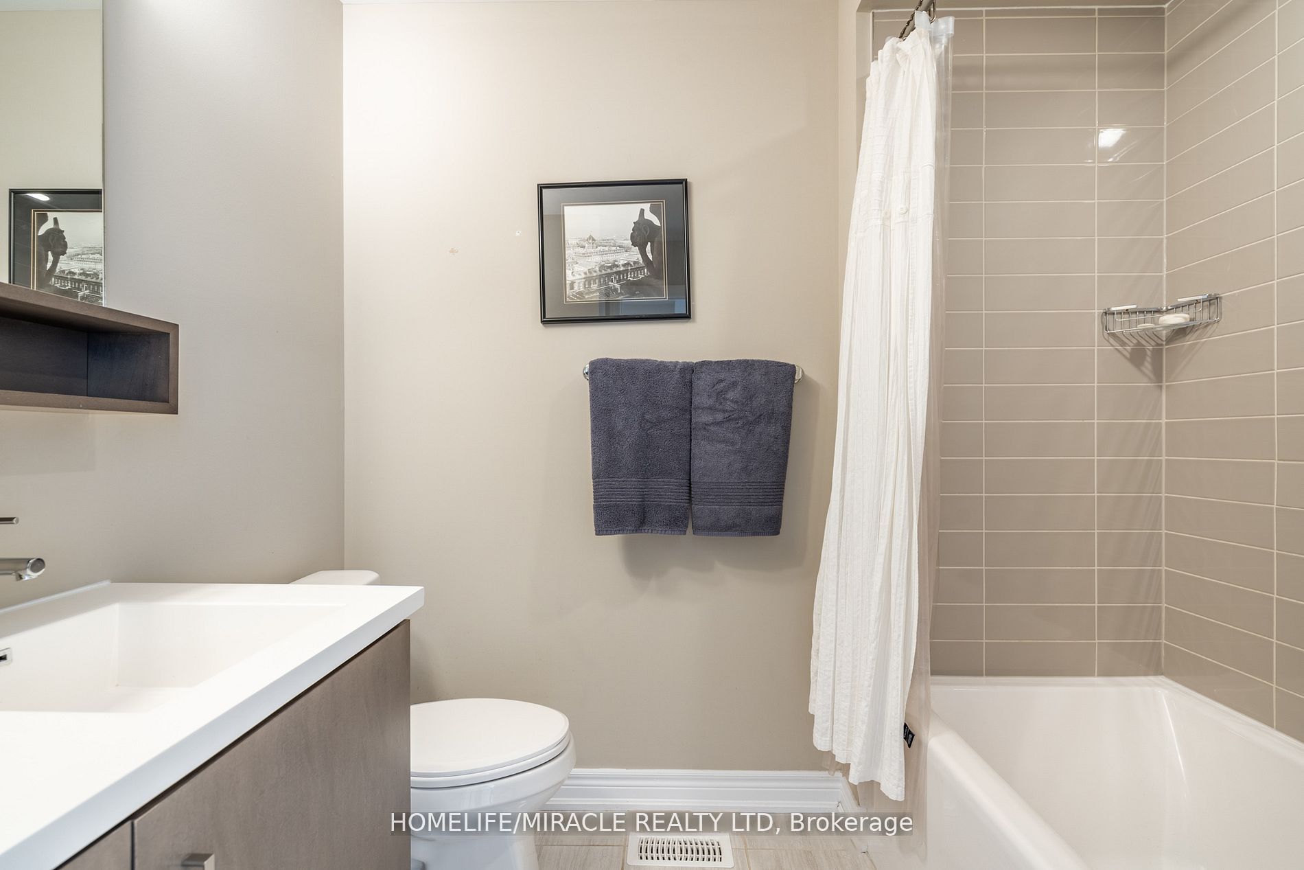 1890 Rymal Rd E, #166