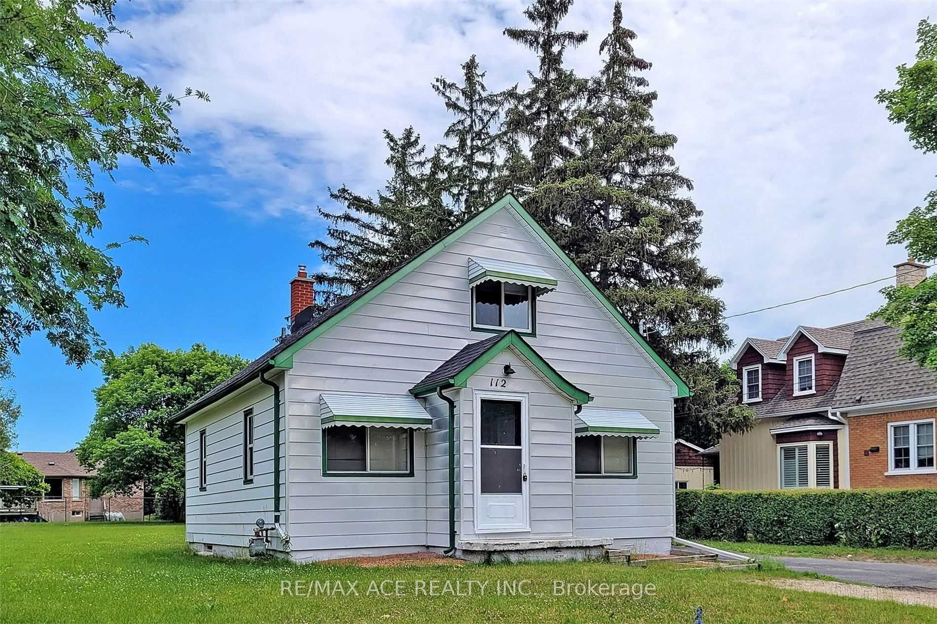 112 Bridge Street W