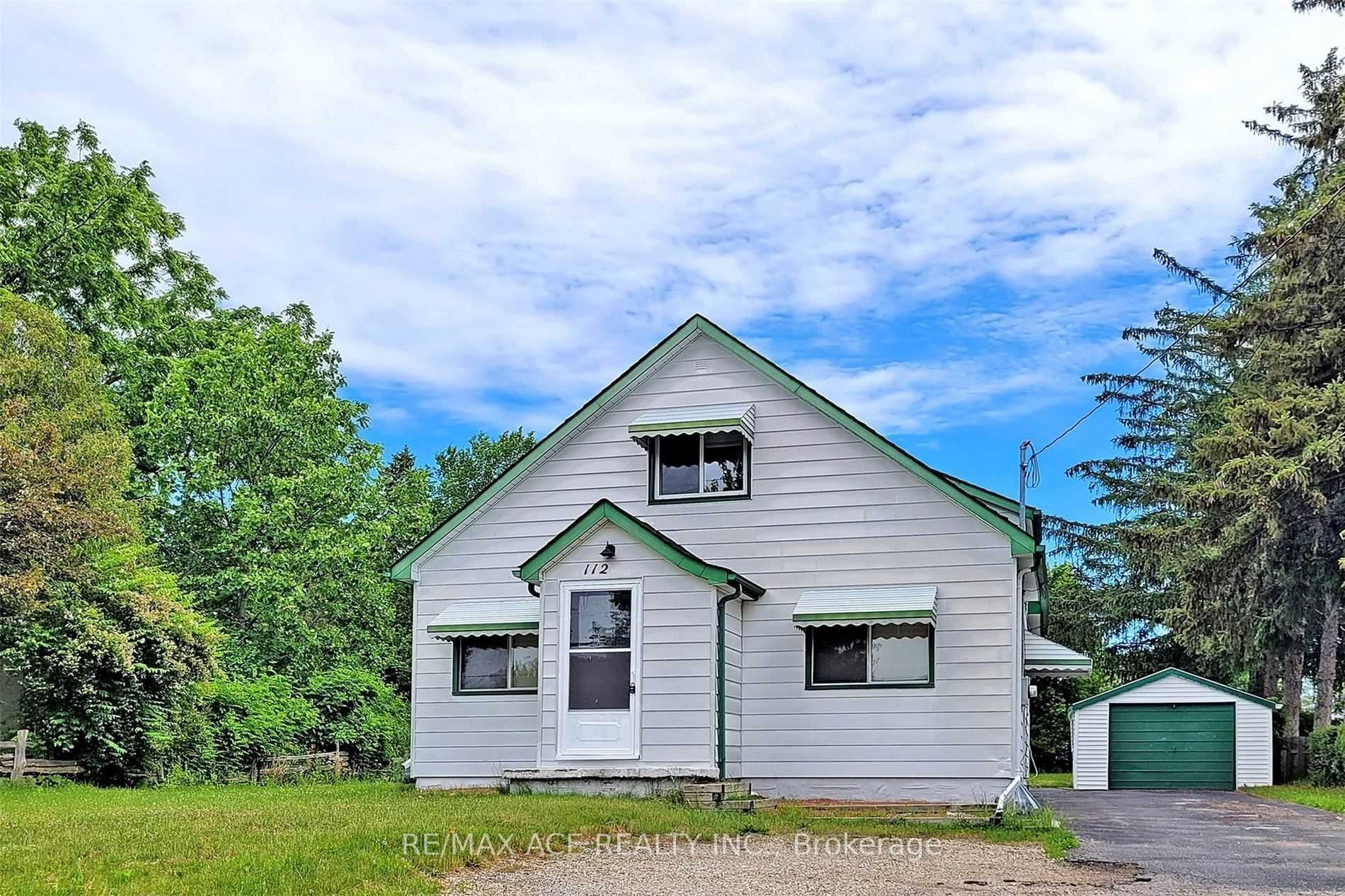 112 Bridge Street W